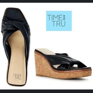 BRAND NEW! TIME and TRU Black Cork Wedges
